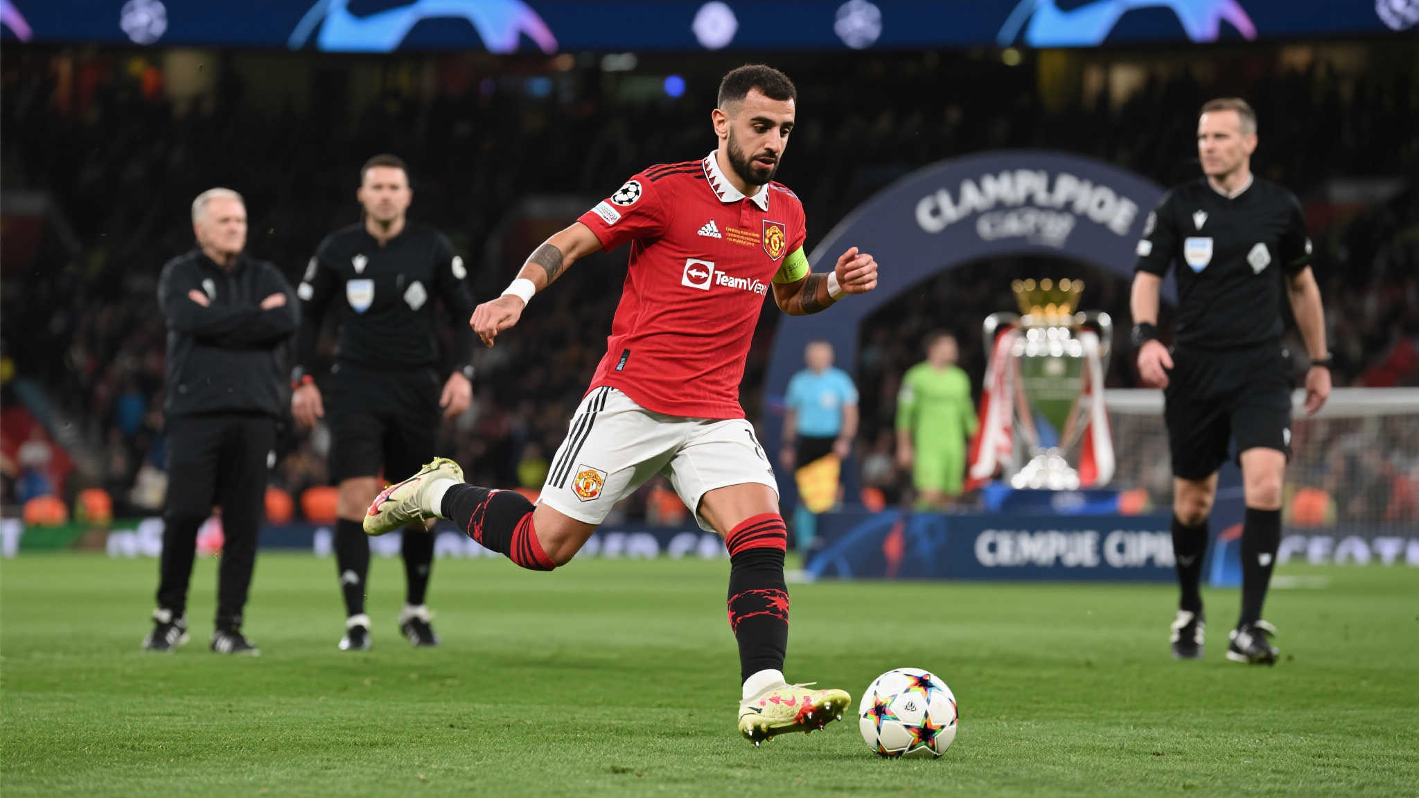 球逐渐缩小 球逐渐缩小